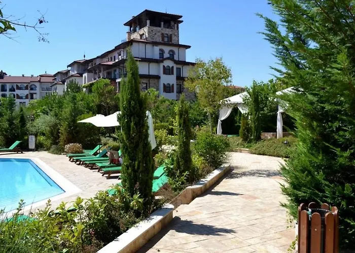 эстебан с 2 спальнями