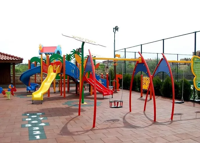 эстебан с 2 спальнями *